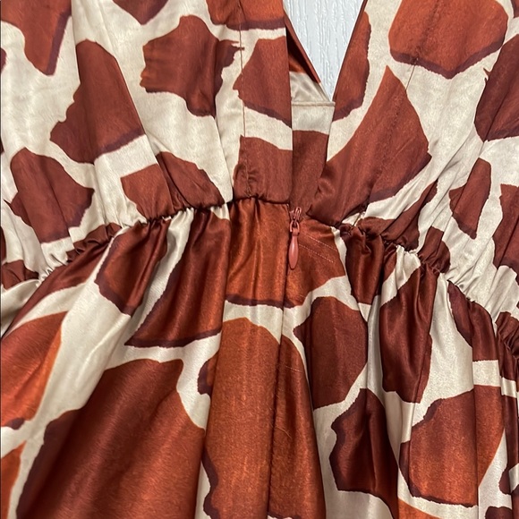 NWT Fashion Nova Brown and Cream Patterned Dress - Picture 6 of 9